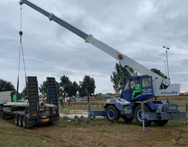 P&H 20 ton Mobile Crane Hire 1